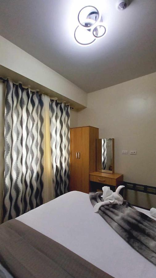 1Br With Extra Room At One Regis- Megaworld バコロ エクステリア 写真